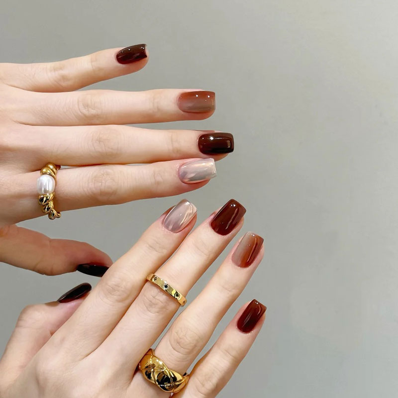 纯手工显白穿戴甲美拉德风美甲