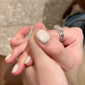 秋冬气质美甲贴片 高级感指甲贴 短款 手工穿戴甲 反法式 奶白