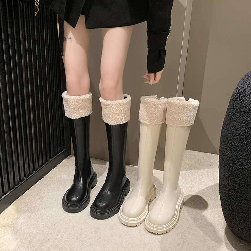 一双也是工厂价时装靴