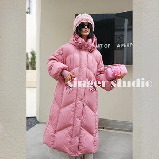 连帽女羽绒服251P285 手工盘花白鸭绒长款 原创设计2025年冬季 新款