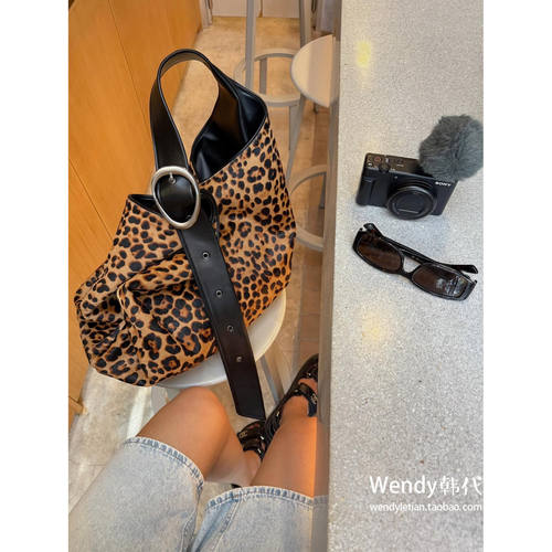 韩国代购小众设计师archivepke 豹纹单肩腋下包大容量hobo