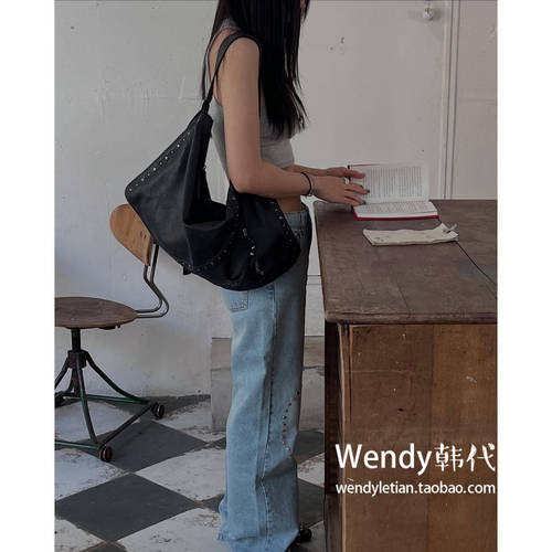 韩国代购小众设计师 archivepke 新款铆钉羊皮单肩斜挎腋下包