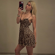 性感豹纹辣妹V领网纱吊带连衣裙