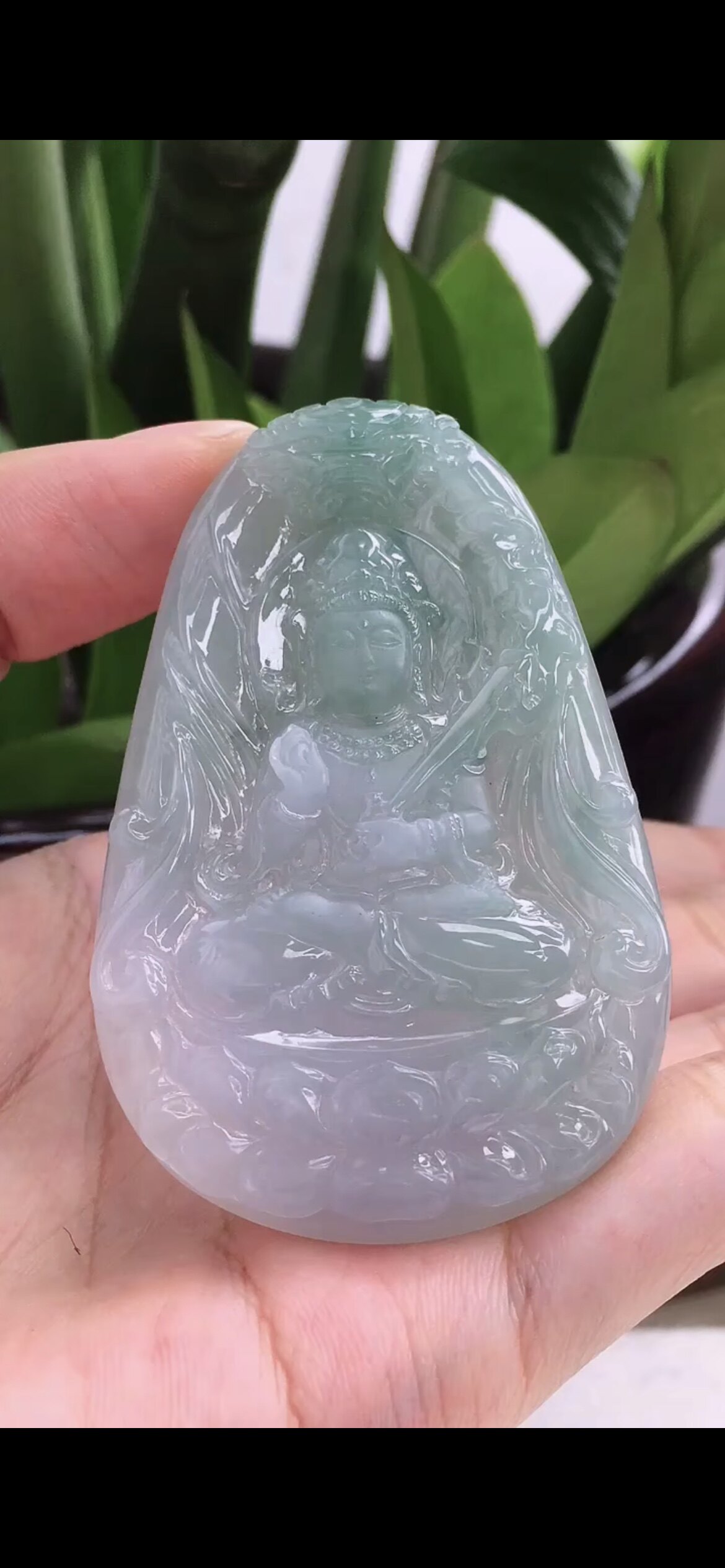缅甸天然翡翠a货磨砂精美水润守护神虚空藏菩萨保佑吊坠挂件68
