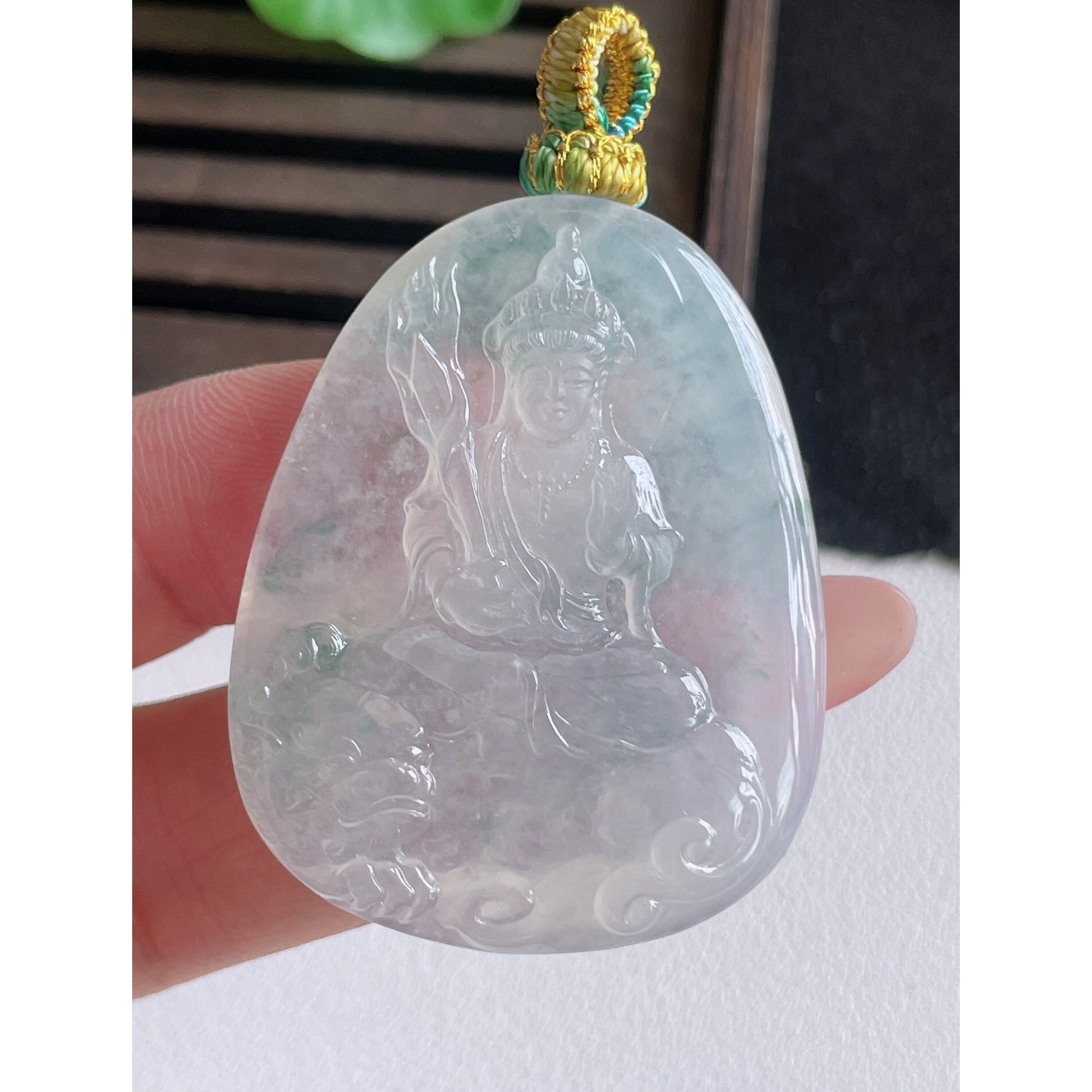 缅甸A货翡翠文殊菩萨飘花吊坠