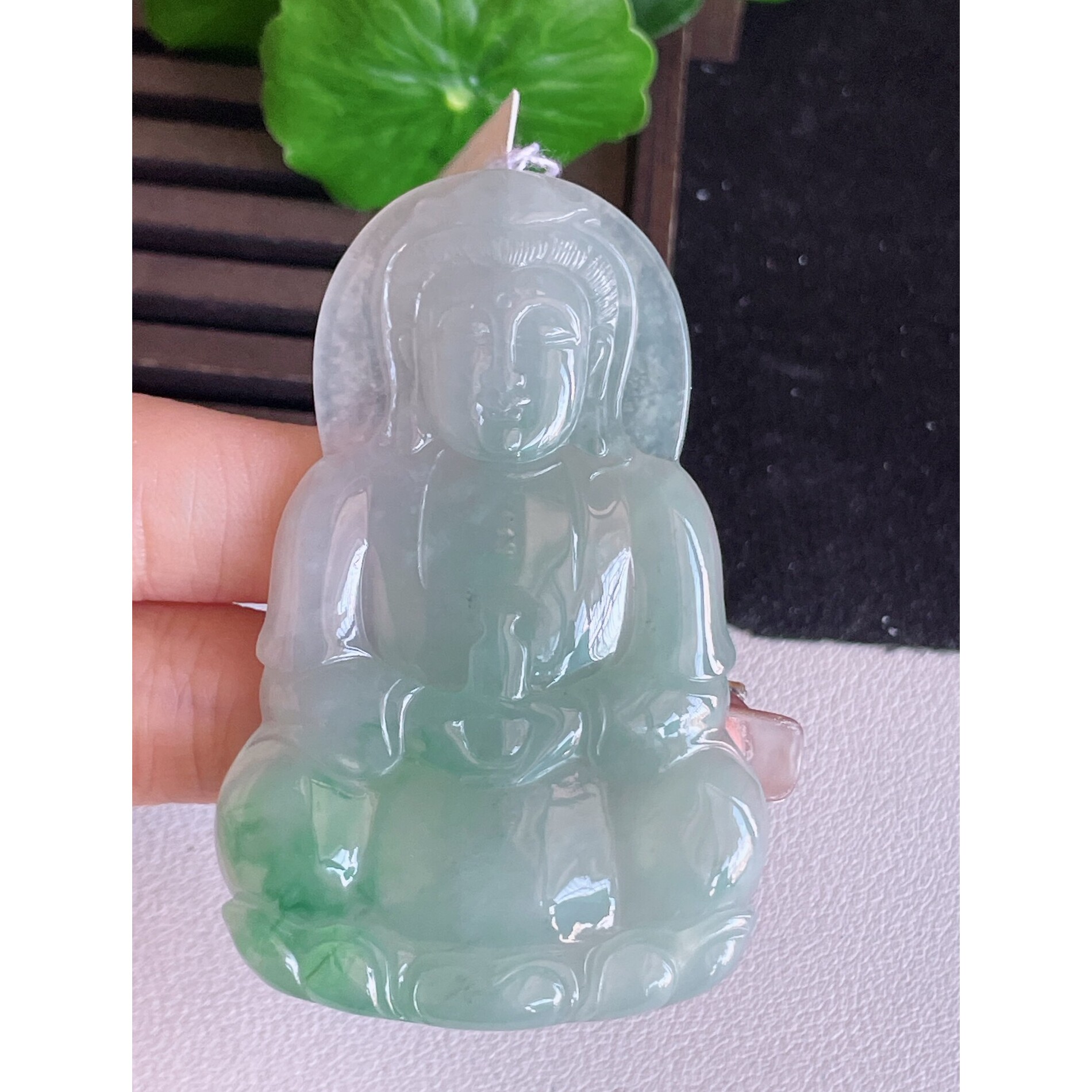 一手货源缅甸天然A货翡翠玉石挂件精雕飘绿观音菩萨翡翠吊坠