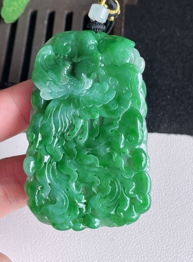 翡翠a货冰种满绿凤凰吊坠，尺寸71.4-43.5-10.6，重量:82.80g