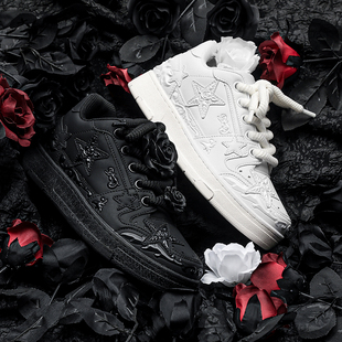 低帮厚底情侣休闲板鞋 星星鞋 白色浮雕款 KAALIXTO&LOVEMELATER同款