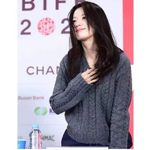 明星韩孝周同款灰色v领毛衣女秋冬慵懒风打底衫外穿针织衫短上衣