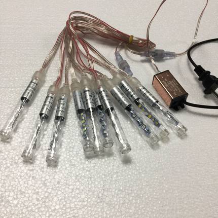 LED流星雨灯暴闪灯户外圣诞树装饰灯防水树灯灯串挂树创意闪灯