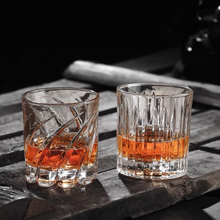 不倒翁水晶玻璃洋酒杯家用玻璃杯子 创意威士忌酒杯 旋转18秒