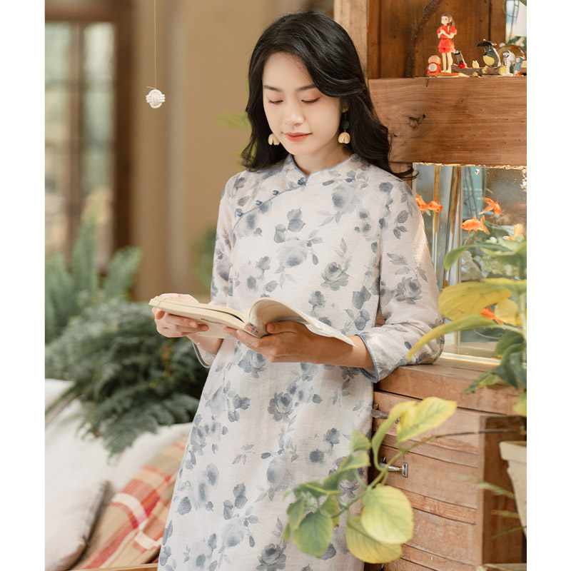 纻衣亚麻七分袖印花旗袍连衣裙女2026年春秋新品简约温婉中长裙子