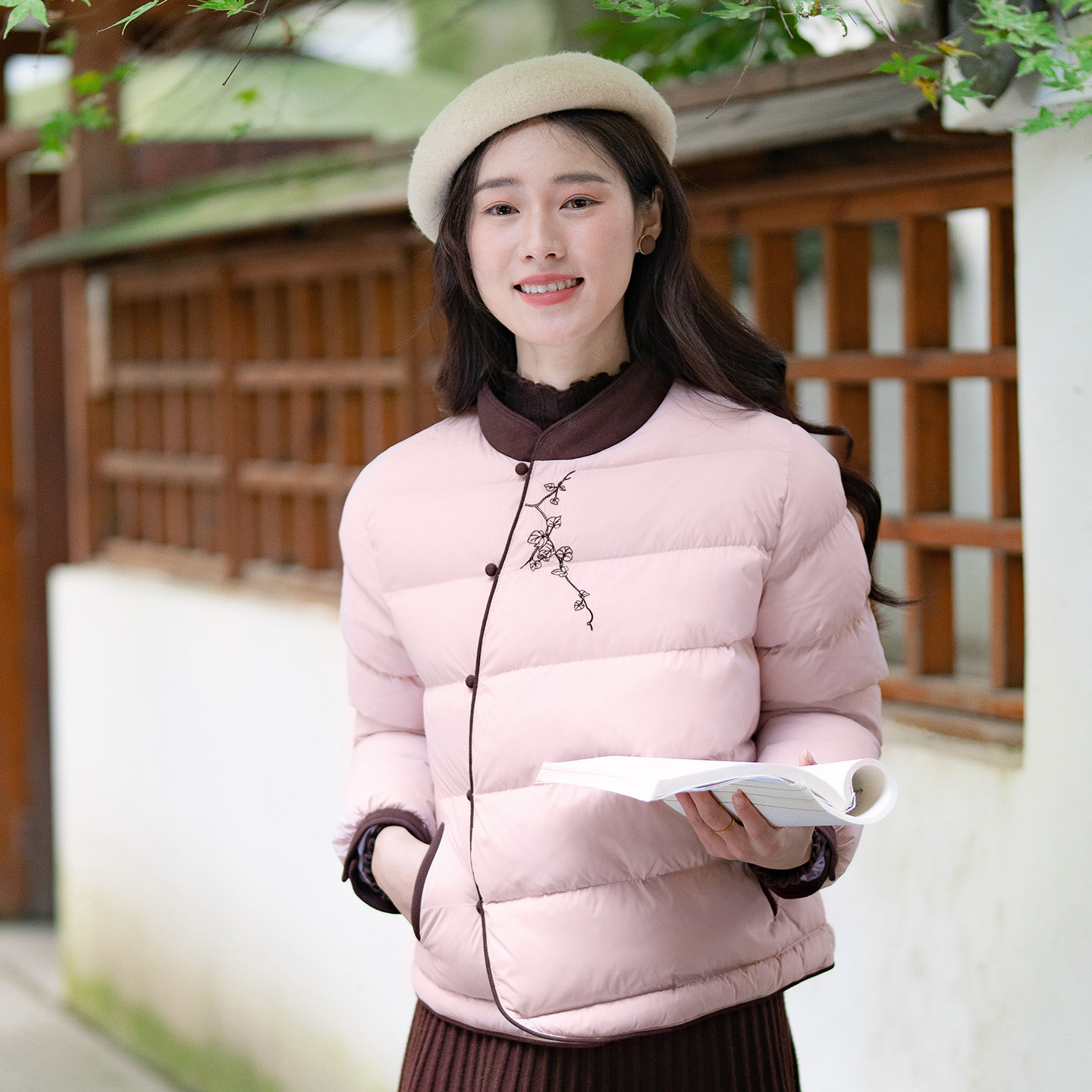 纻衣粉色文艺刺绣保暖棉袄女2025冬新款羽绒棉服新中式气质短外套,女装/女士精品,棉衣/棉服,淘宝优惠券,粉丝福利购,淘宝优惠卷