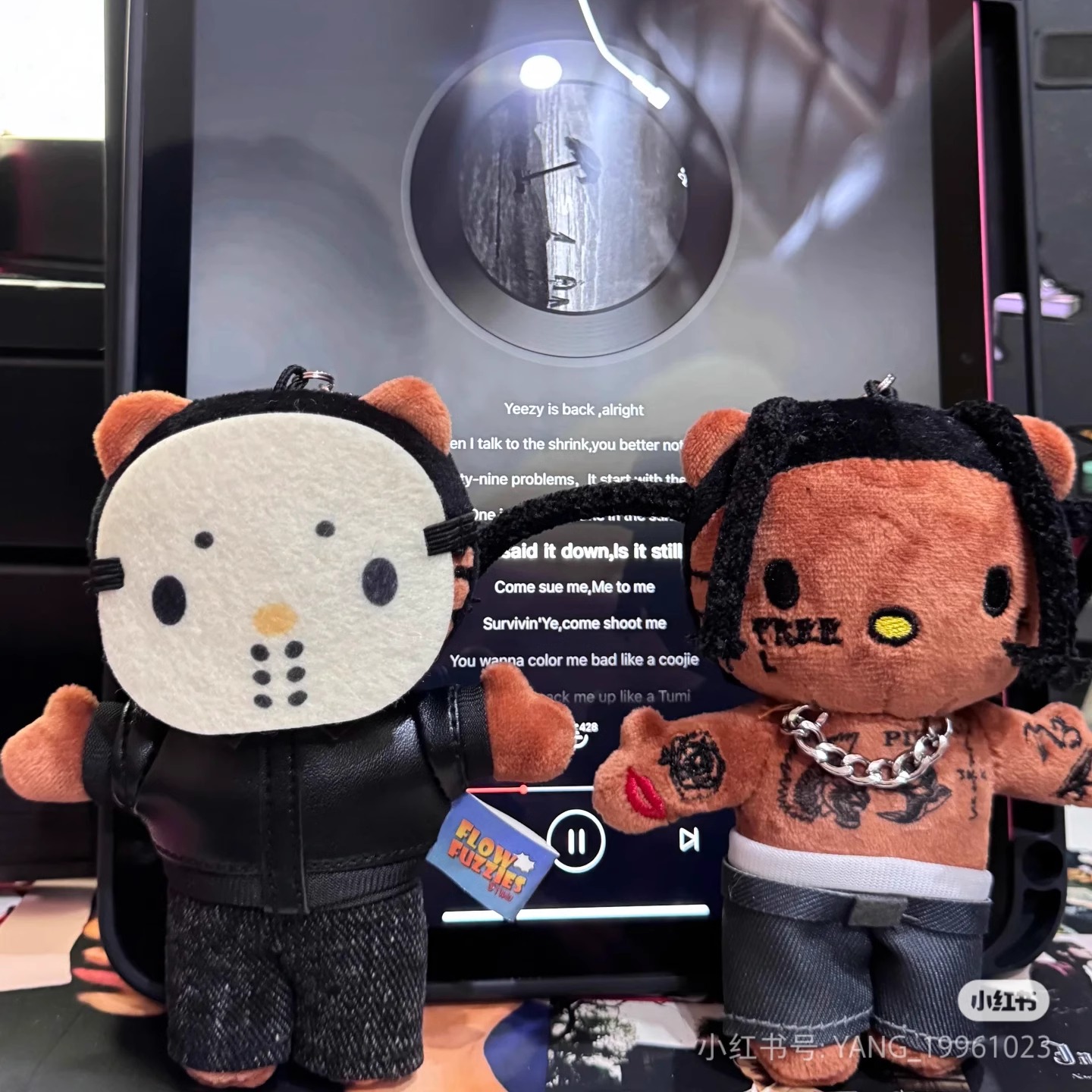 黑皮面具人包包小挂件hel