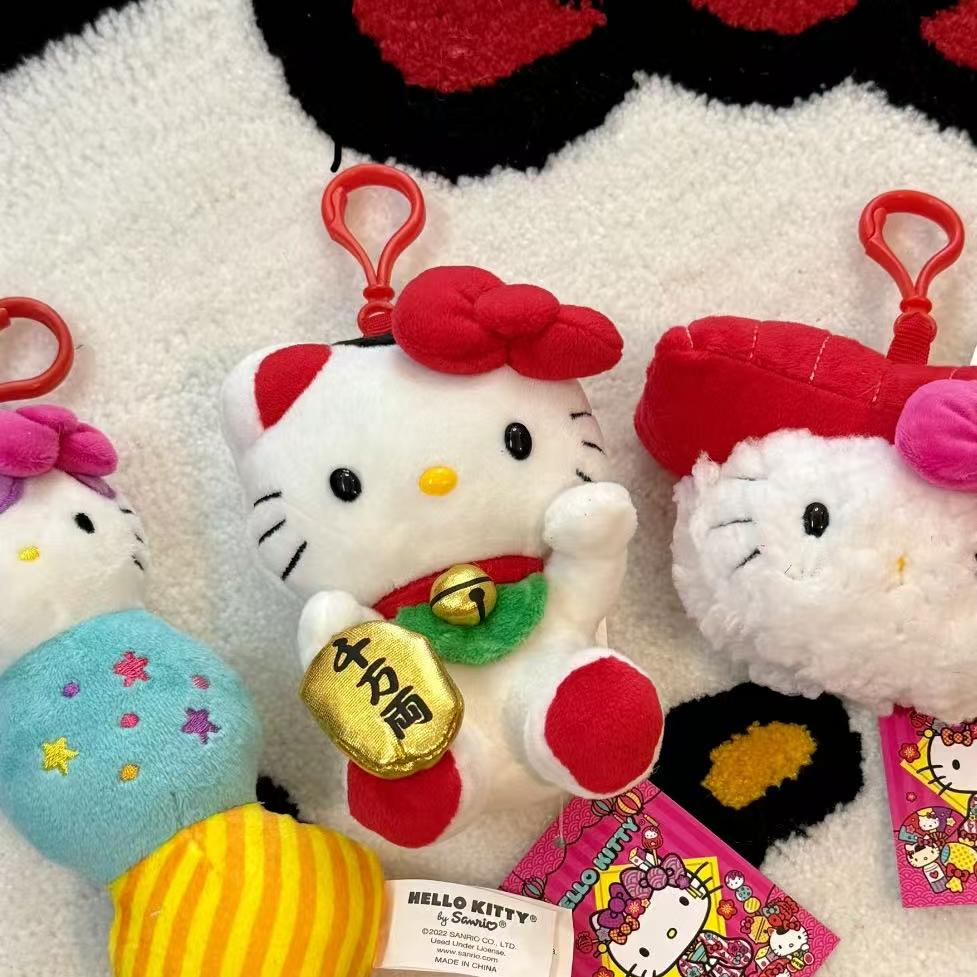 日本代购招财猫hellokitty包包小挂件公仔书包挂饰品女生毛绒玩偶