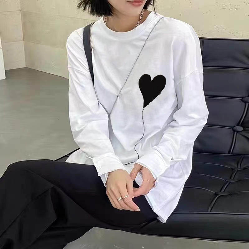 秋冬爱心印花中长款欧货白色t恤