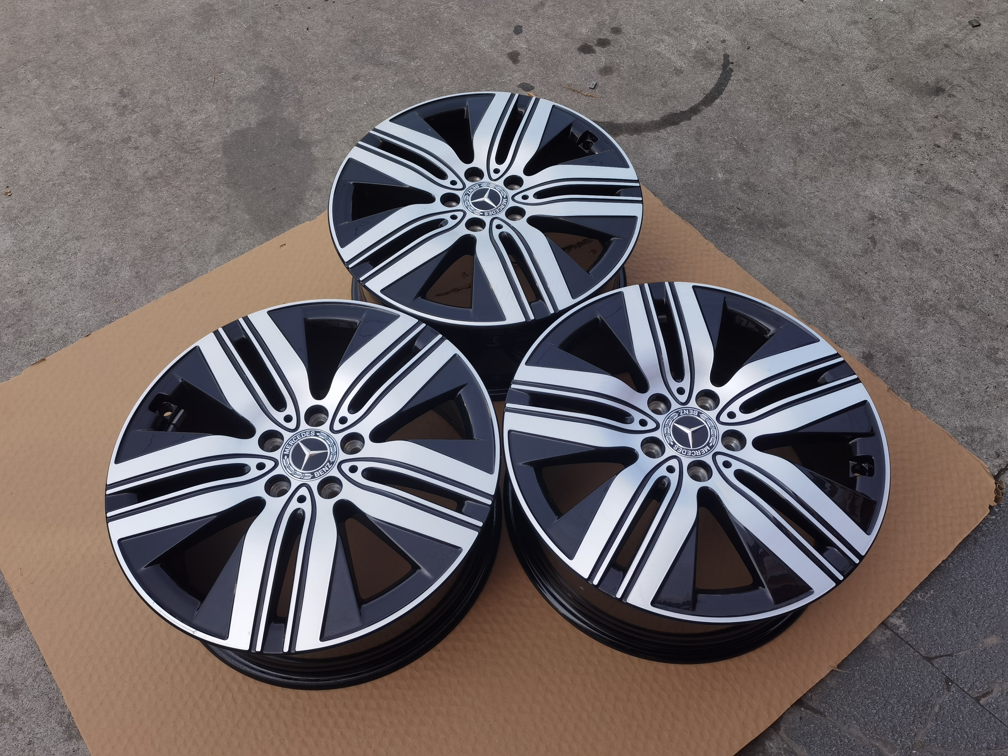 奔驰EQA+EQB原厂正品轮毂18寸7.5J+ET53.5+5x112+拆车新一套