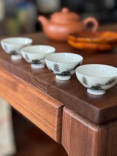 日本深川制瓷 官窑皇室御用瓷 纯手绘 主人杯 一口酒杯 买二送二