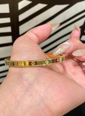 金包银四叶草手镯女龙鳞实心手环