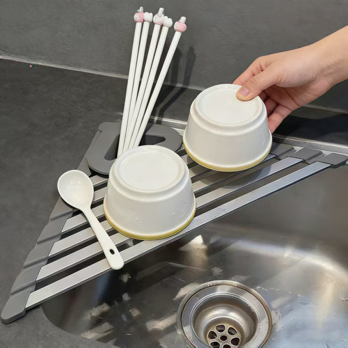 日本厨房三角水槽沥水架
