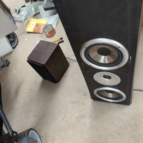 可维修丹麦原产迪伊deary m260音箱一对。成色好，外观有议价