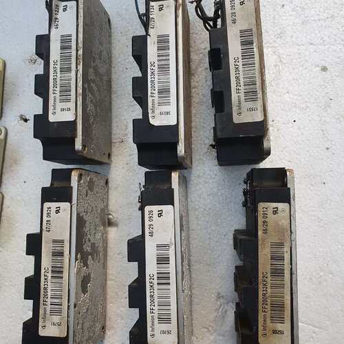 可维修FF200R33KF2C原装拆机英飞凌模块设备上拆的700一议价