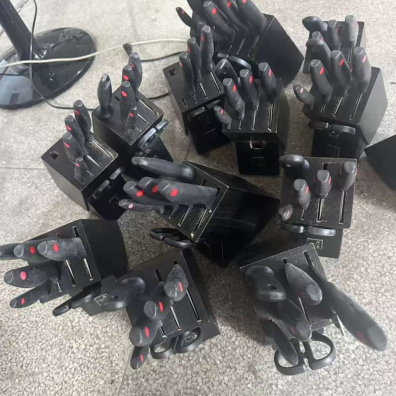 可维修张小泉厨房刀具套装，黑色手柄，带原装刀架，实物拍摄，成