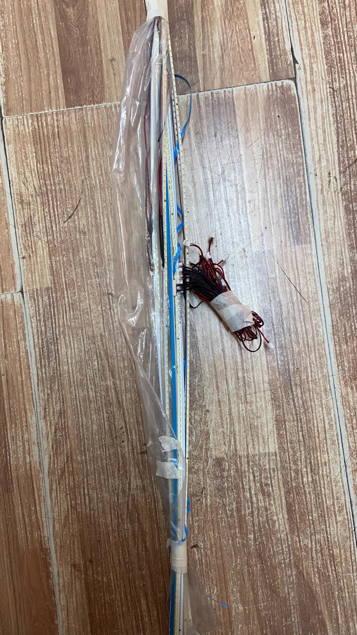 新境界显示器N328C背光灯条HL3232L背光灯管 曲图片
