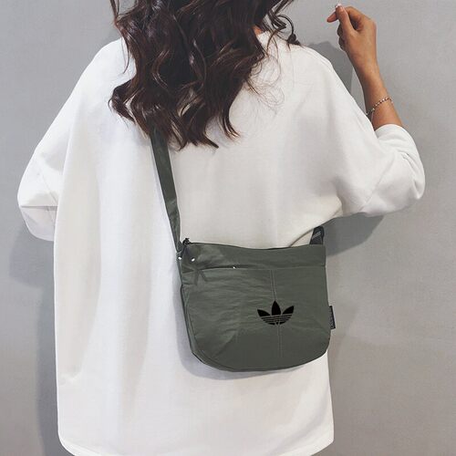 品牌正品2026新款胸包女