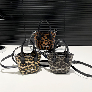 2026个性新款时尚豹纹迷你手提包女包休闲洋气水桶单肩斜挎包包包