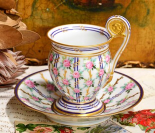 Paris咖啡杯 法国小玫瑰满绘描金狮头柄Old 庭院 碟 上层精灵