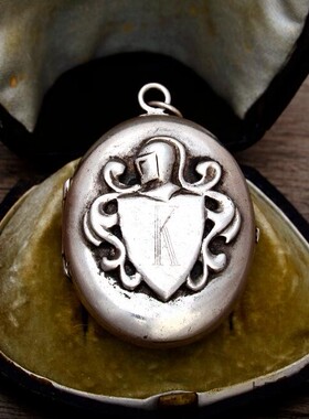 上层精灵的庭院 厚重款 骑士 维多利亚时代古董老纯银相片盒 吊坠