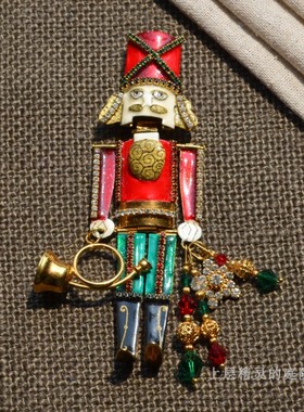 庭院设计师胡桃夹子大尺寸吊坠