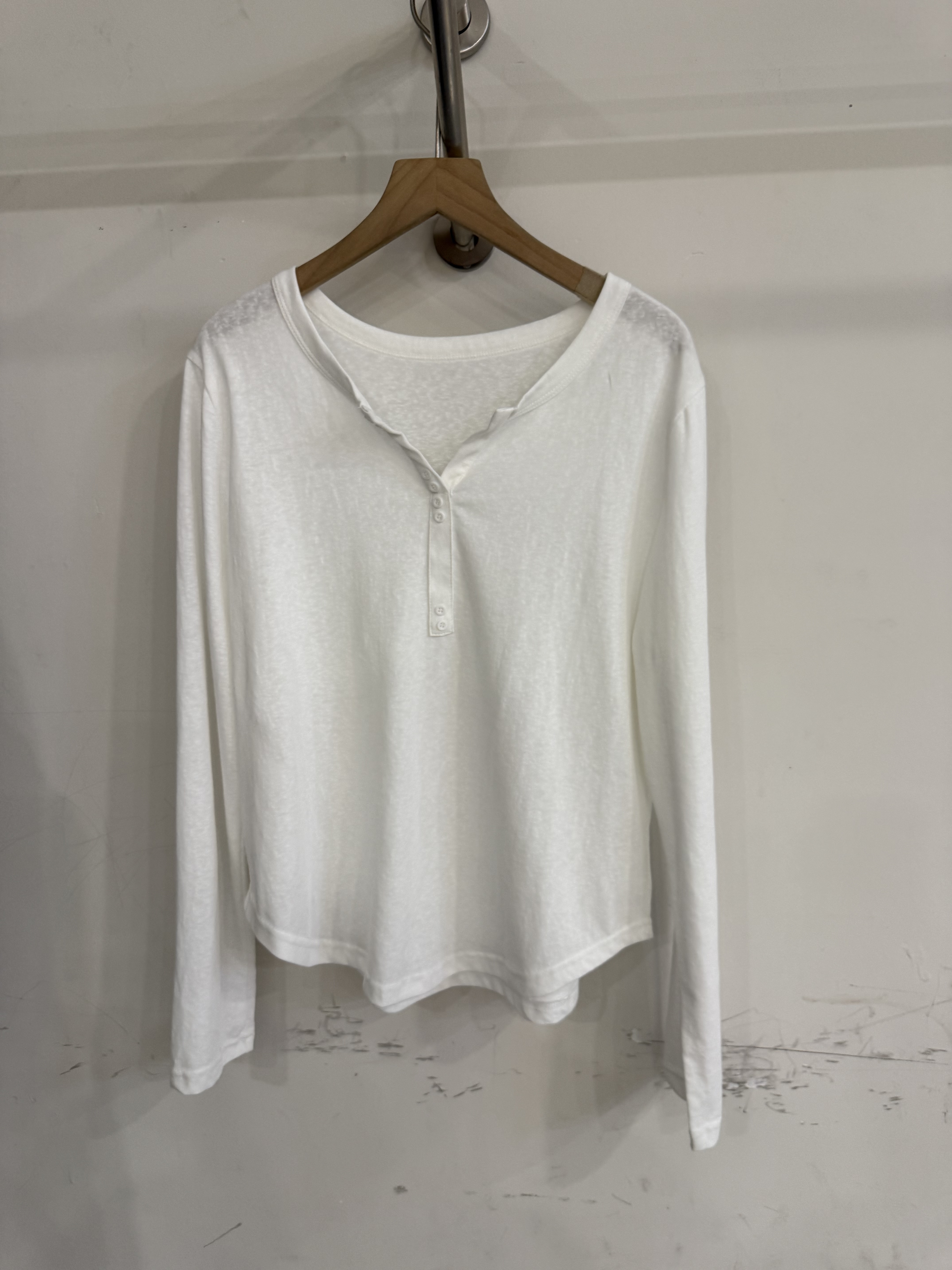 衣优谷2026春装韩版宽松大码慵懒休闲V领长袖T恤女百搭打底衫上衣