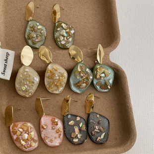 清新贝壳金箔碎片不规则透明亮片耳环女甜美温柔轻奢复古耳钉耳饰