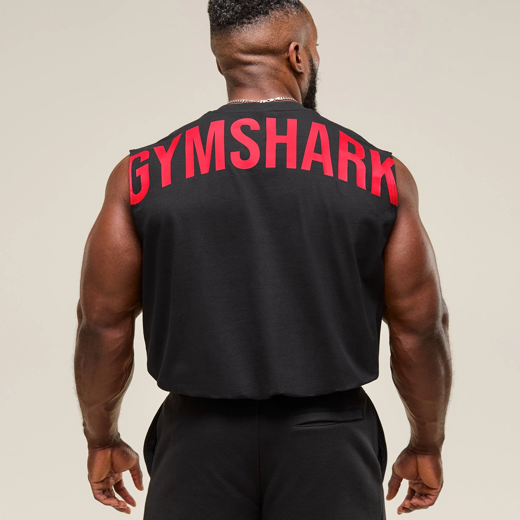 很猛的克里斯 GYMSHARK  POWER CUT 字母运动宽肩坎肩无袖T恤背心