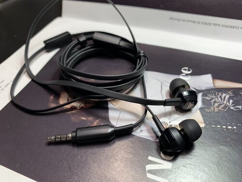 大牌捡漏JBL J22A-H重低音耳机有线入耳式高音质高品质hifi耳机