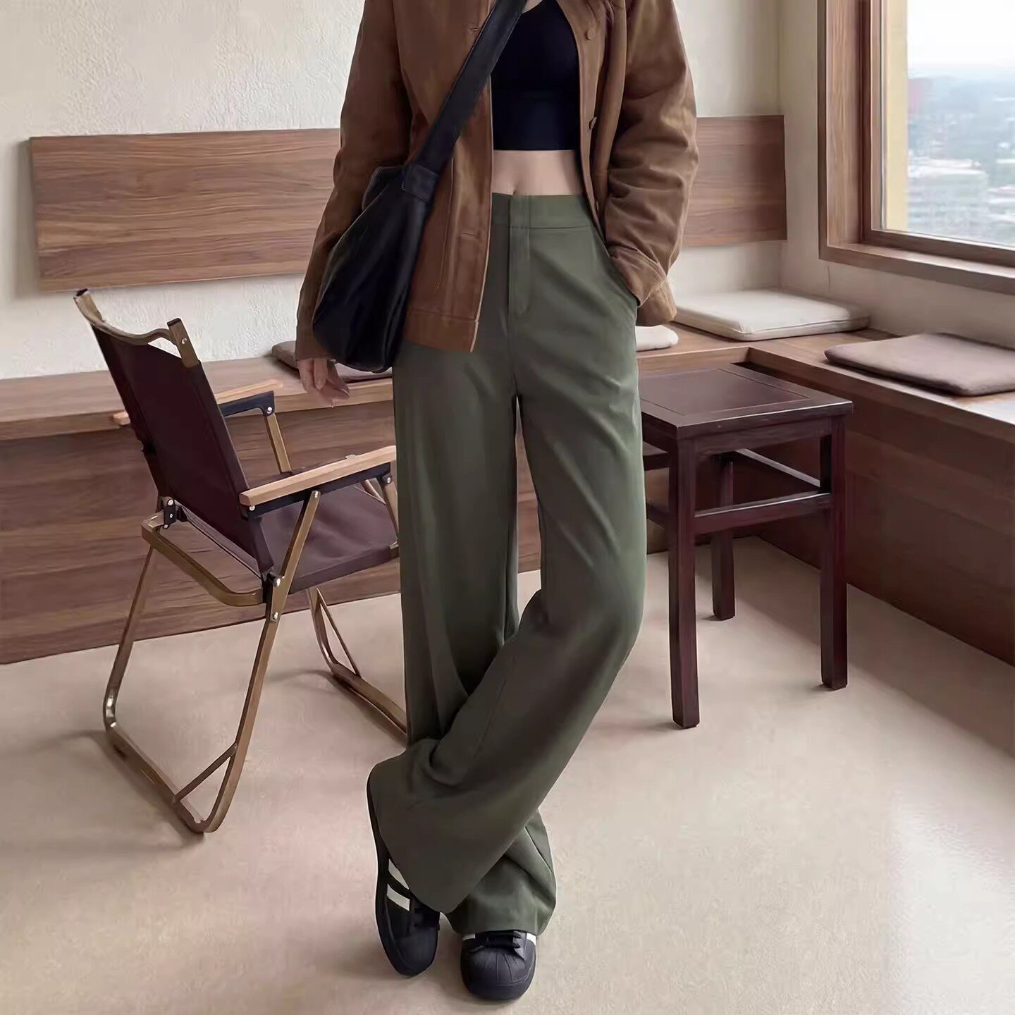 直筒西装裤女春秋2026新款高级感垂坠感老钱风穿搭休闲窄版阔腿裤