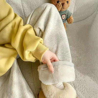 灰色加绒运动裤女秋冬季2025新款加厚保暖棉裤小个子休闲直筒卫裤