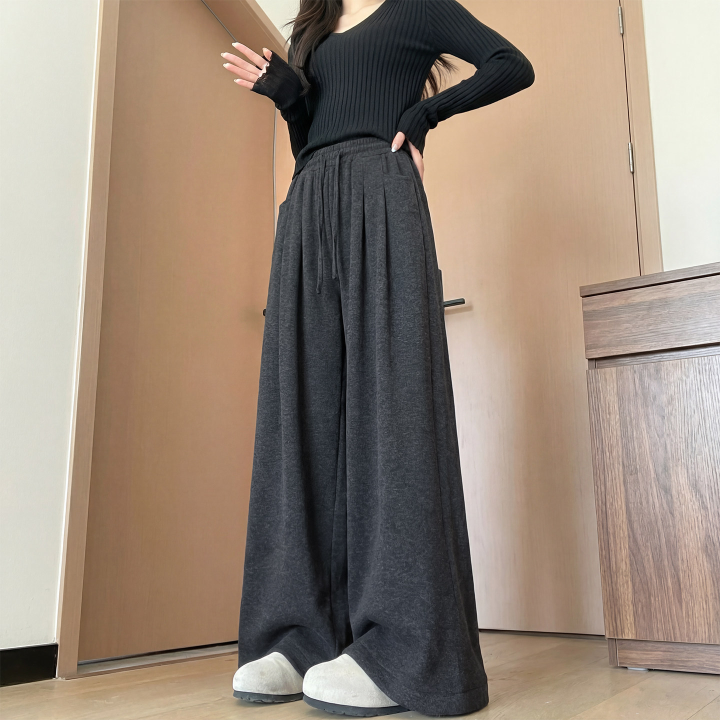 灰色阔腿裤女2026新款秋冬高腰垂感宽松休闲加绒直筒窄版糯米裤子