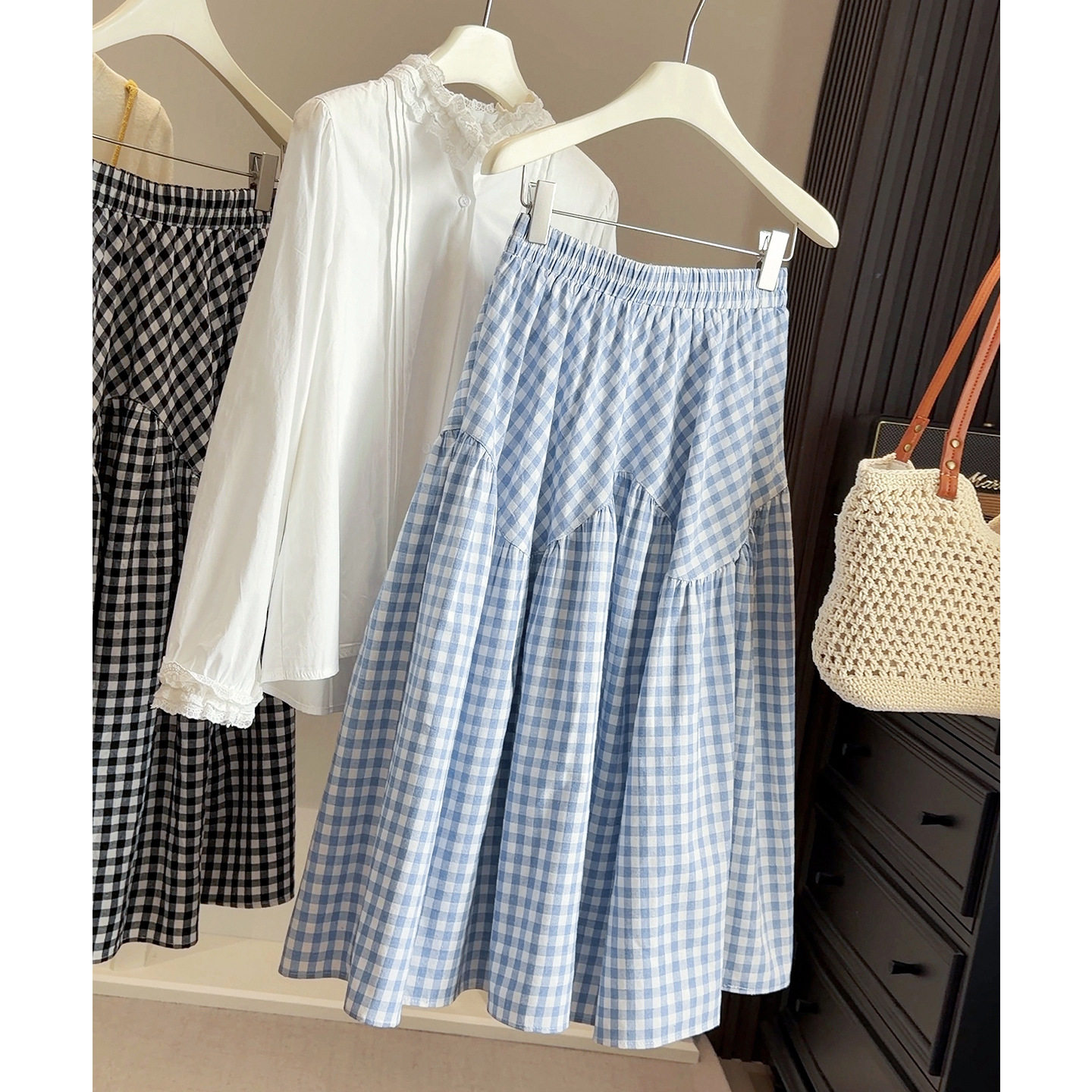 设计感不规则拼接格子半身裙女春夏季新款梨型身材遮胯大摆a字裙