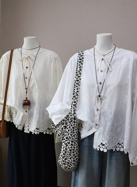 [比正]2026早春新款韩版小清新圆领系带刺绣显瘦长袖衬衫女5848