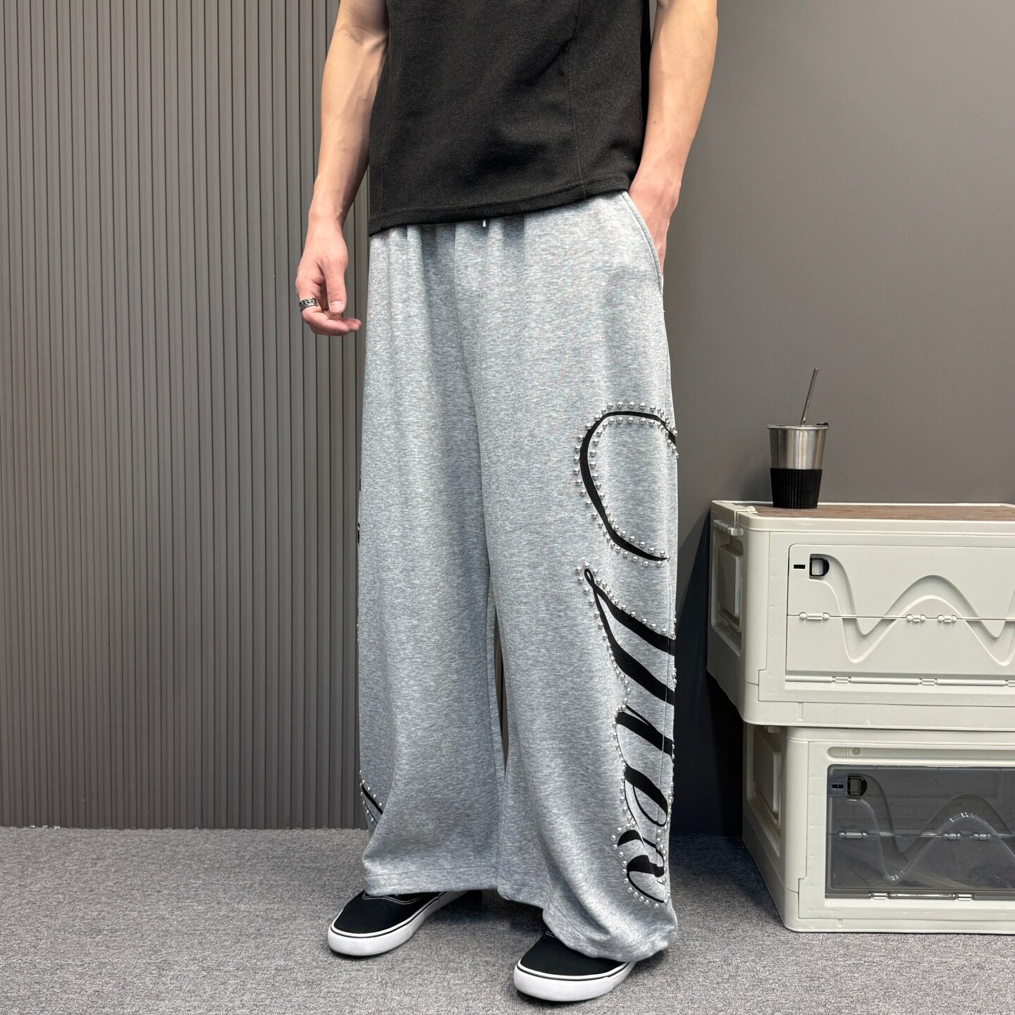 英文个性印花铆钉松紧腰百搭阔腿宽松通勤休闲裤卫裤男女同款潮流