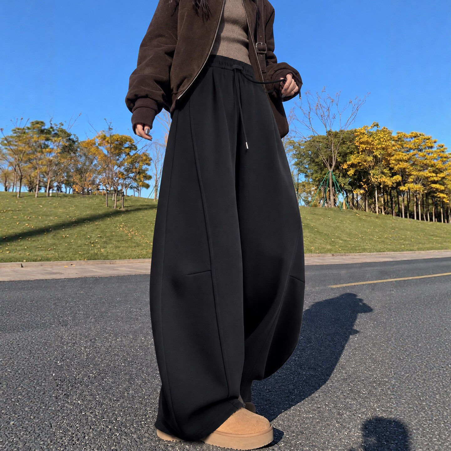 黑色加绒阔腿裤女款秋冬季加厚卫裤运动棉裤大码胖mm显瘦弯刀裤子