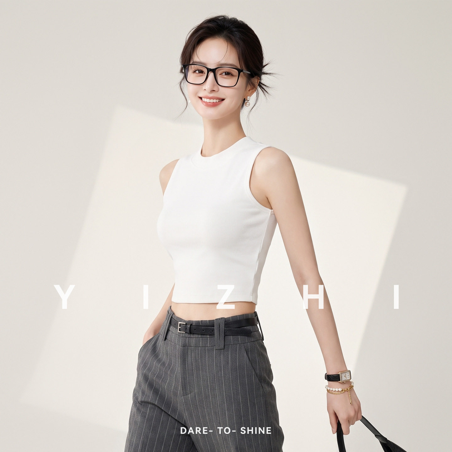 亦止小高领无袖背心女夏季短款修身打底衫简约高弹紧身露脐上衣
