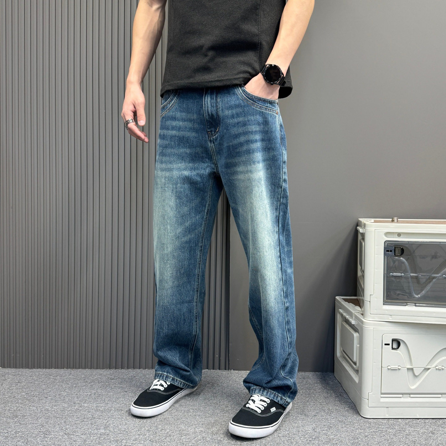 复古怀旧蓝色水洗牛仔裤男2026新款磨白晕染宽松直筒休闲百搭长裤
