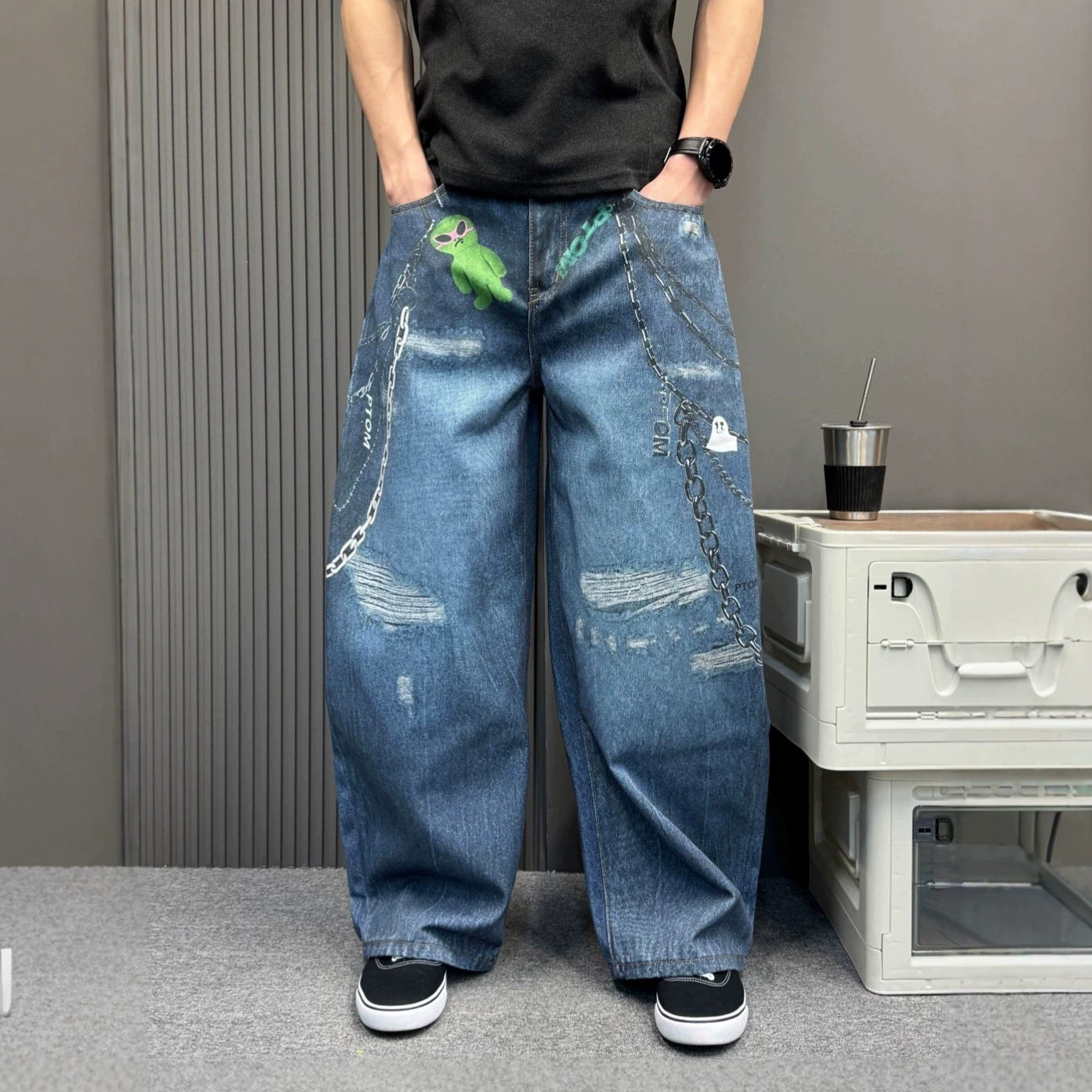 潮牌嘻哈链条印花牛仔裤男深蓝色做旧破洞宽松阔腿外星人涂鸦长裤