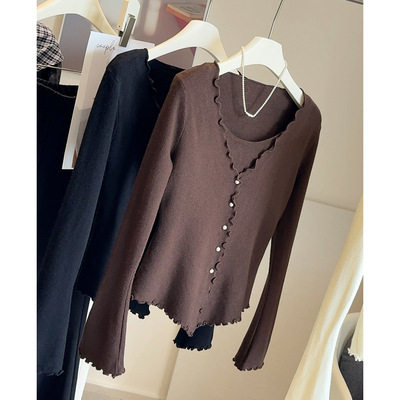 2025秋季爆款设计感V领甜美简约波浪边假两件喇叭袖针织开衫女装