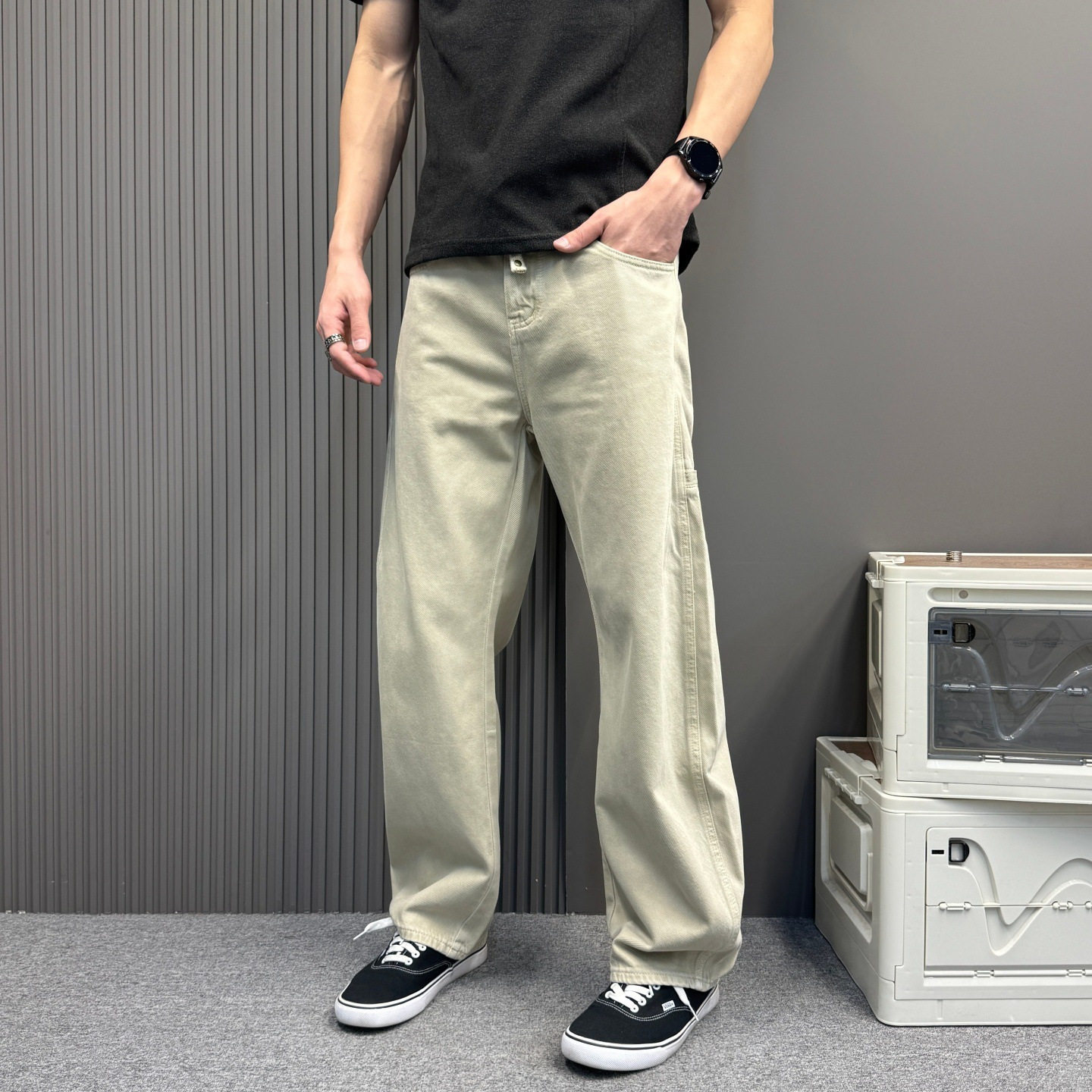 美式阔腿弯刀牛仔长裤男士宽松直筒2026秋季纯色简约百搭工装裤子