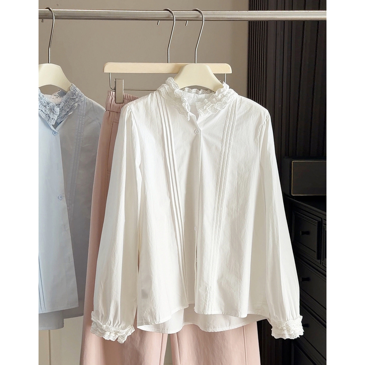 法式温柔风立领蕾丝小花边灯笼袖衬衫女春秋新款叠穿蓝色衬衣上衣,女装/女士精品,衬衫,淘宝优惠券,粉丝福利购,淘宝优惠卷